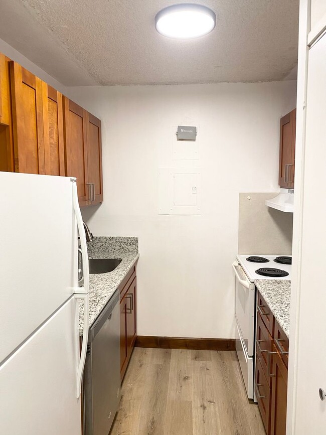 Photo - Pearlridge Gardens & Tower:1 Bdrm 1 Bath C...
