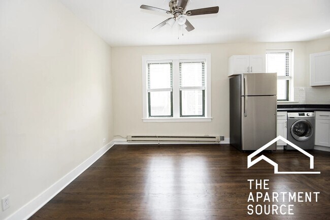 Photo - 3845 N Greenview Ave Unit 1N