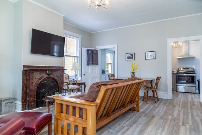 Photo - 113 W Mahoning St Unit 101