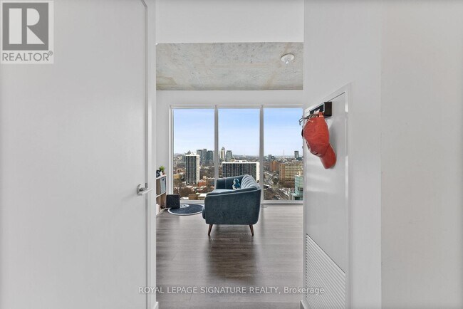 Photo - 65 Mutual St Unit 2209