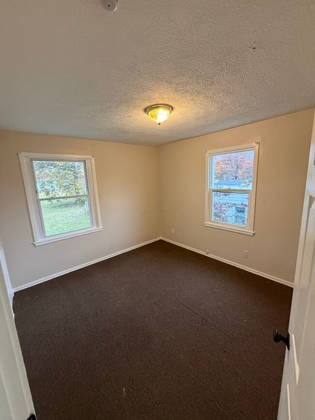 Building Photo - 852-852 S Central Dr Unit 846 S Central Dr