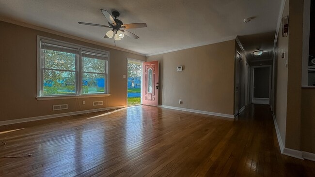 Photo - 1346 Tallwood St