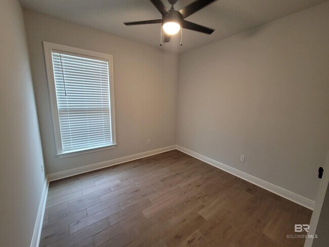 Photo - 1349 Aldon St