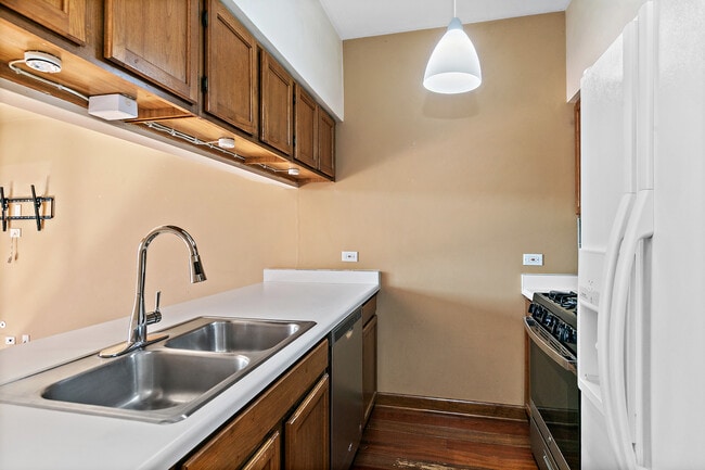 Photo - 1273 Cranbrook Dr