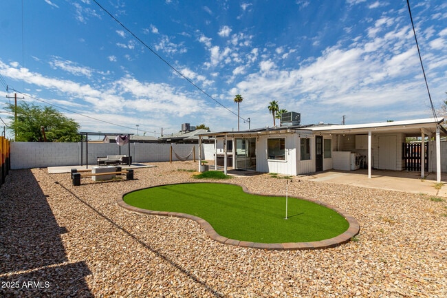 Photo - 829 W Mitchell Dr