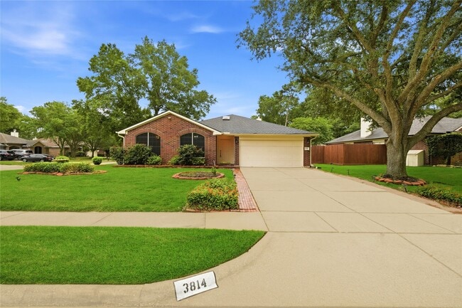 Photo - 3814 Apple Hollow Ln
