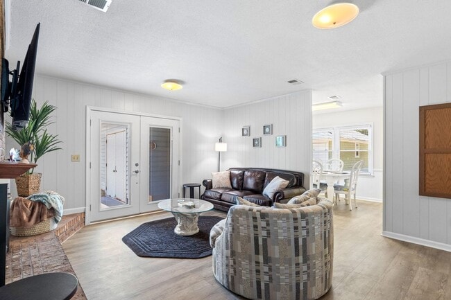 145 Cheyenne Trail