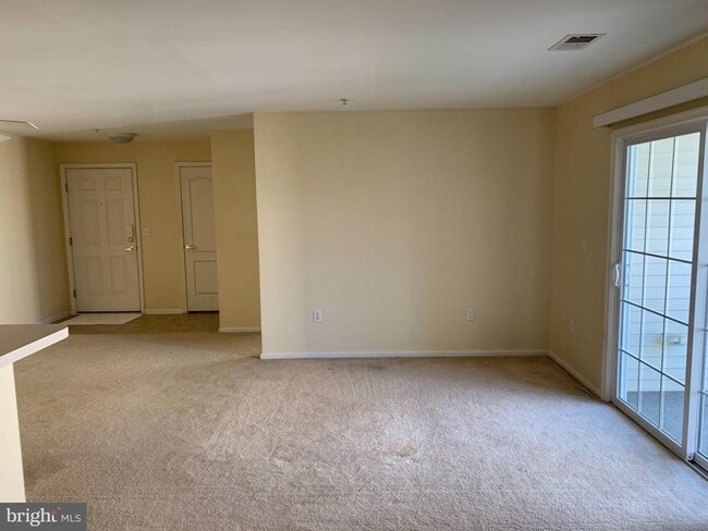 Photo - 110 Lionheart Ln
