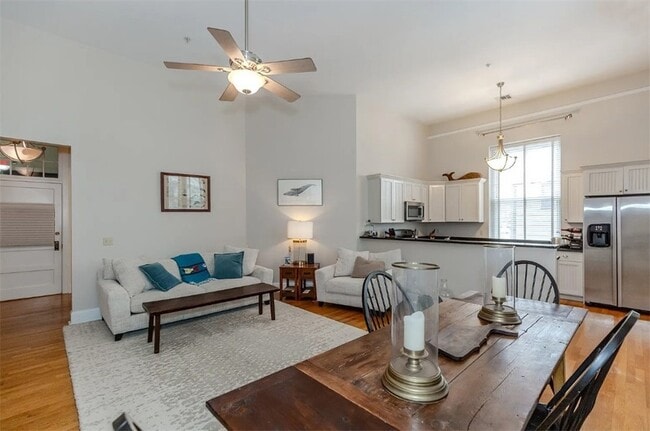 Photo - 12 Elm St