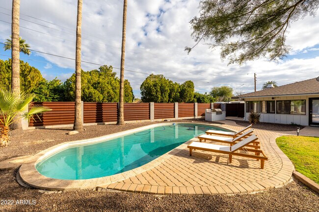 Photo - 8550 E Sells Dr House