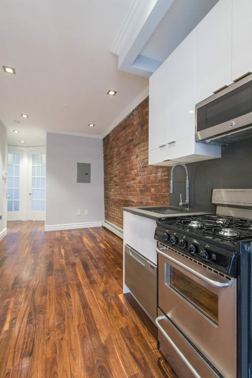 Building Photo - 2 bedroom in NEW YORK NY 10013 Unit 2 Rental