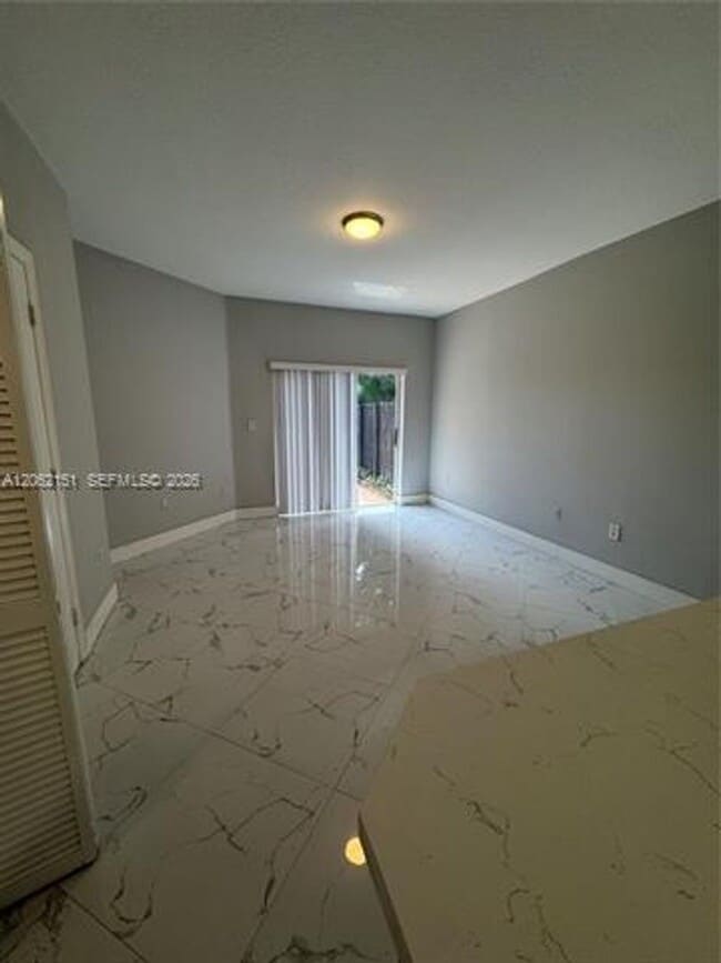 Photo - 8360 NW 10th St