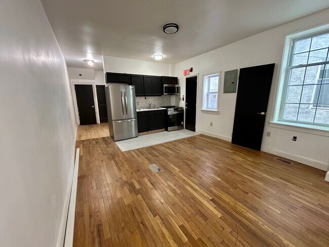 Building Photo - 2823 W Girard Ave Unit 2R Rental