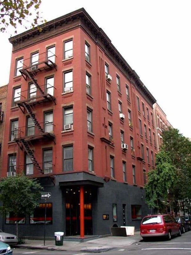 Building Photo - 34 Downing St Rental