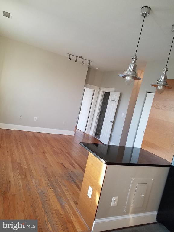 Photo - 1325 13th St NW Unidad 704