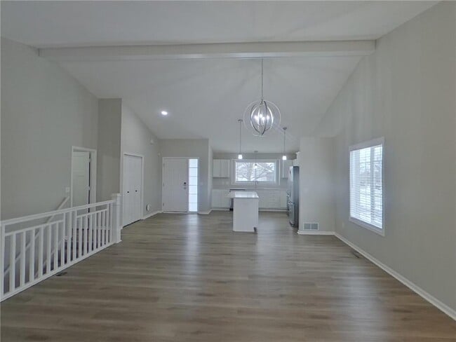 Photo - 21313 Independence Ave