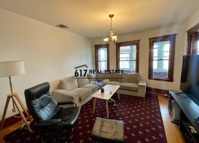 Photo - 449 Broadway Unidad 2