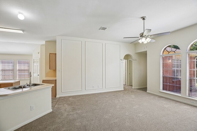 Photo - 16911 Bouldgreen
