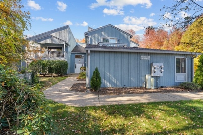 Photo - 51 Drake Ln