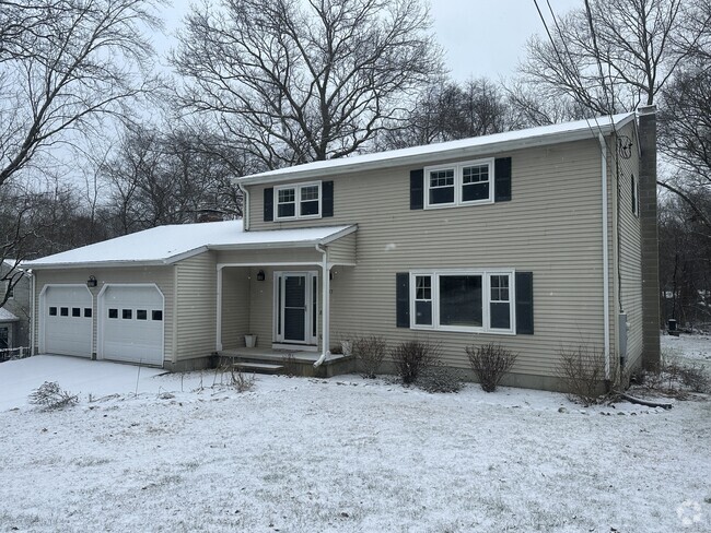 Building Photo - 37 Partridge Hollow Rd Rental