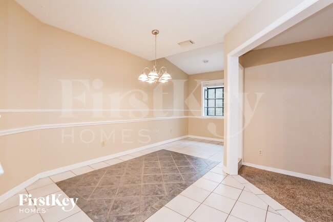 Photo - 520 Whispering Oak Ln