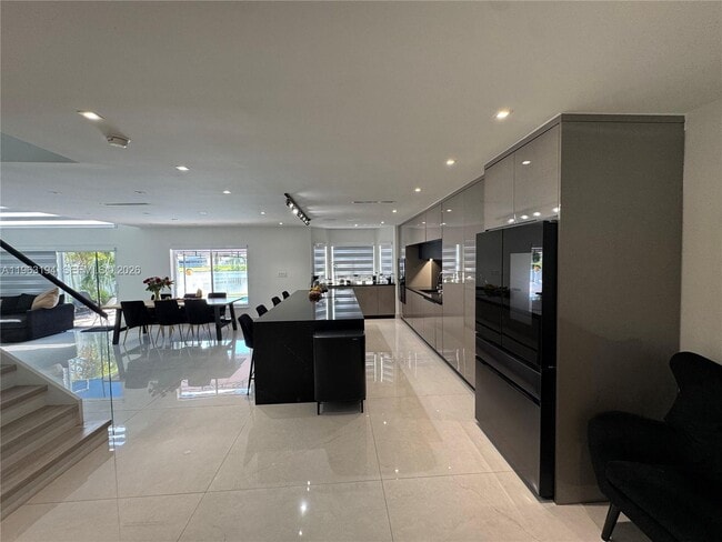 Photo - 4943 SW 33rd Way