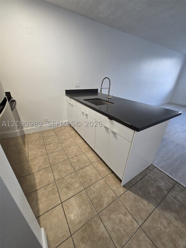 2501 Riverside Dr Unit 207-A