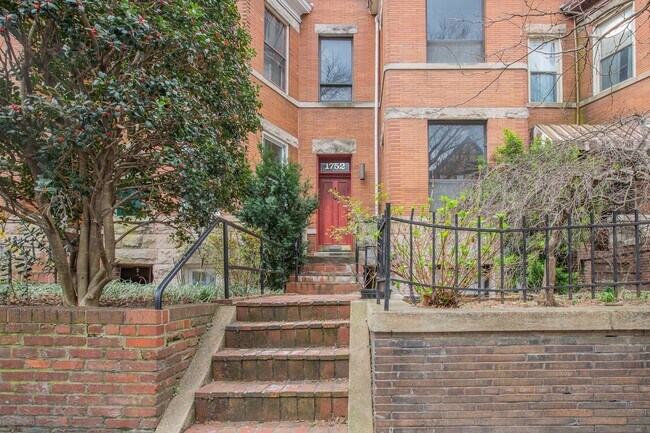 Photo - 2-Level 2 BR/2 BA Condo in Adams Morgan!