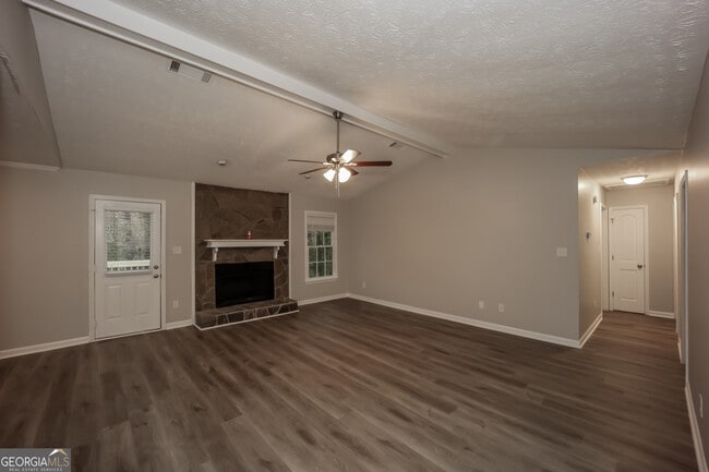 Photo - 100 Nandover Way