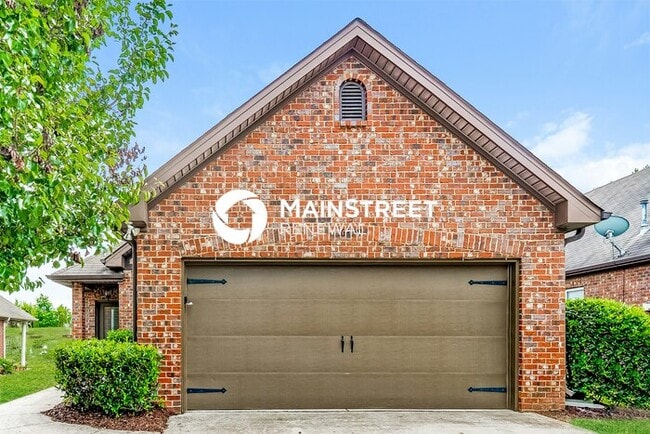 3 Bedroom Pet-Friendly Home in Leeds, AL w... - 3 Bedroom Pet-Friendly Home in Leeds, AL w...