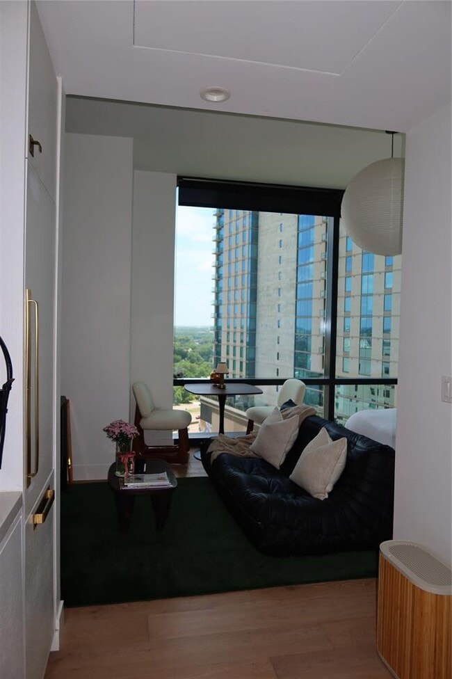 Photo - 70 Rainey St Unit 1507
