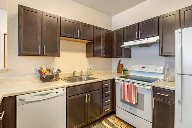 Herky 2x2 906 kitchen b