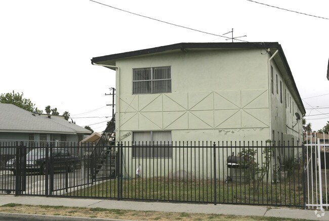 10626 S. Budlong Ave.