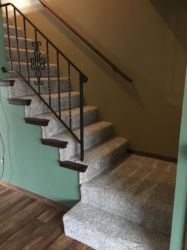 Photo - Beautifully updated two bedroom townhouse, close to the hospital!