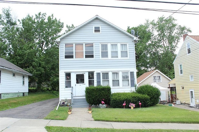 Building Photo - 260 Ackley Ave Rental