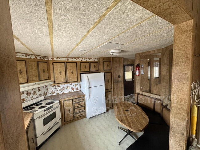 Photo - 7635 E Golf Ave