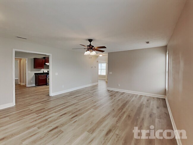 Photo - 15 Summerseat Way