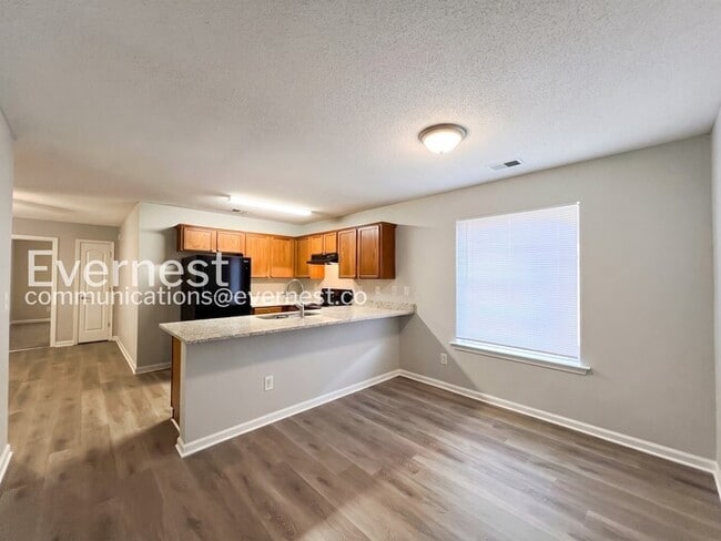 Photo - 1224 Whitten Rd