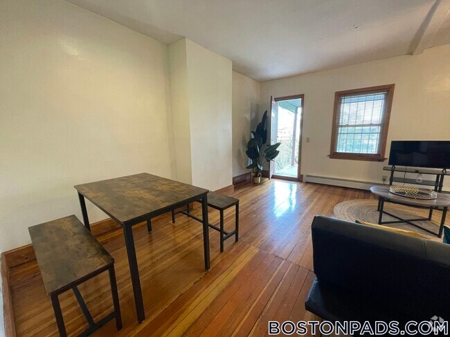 Building Photo - 20 Pompeii St Rental