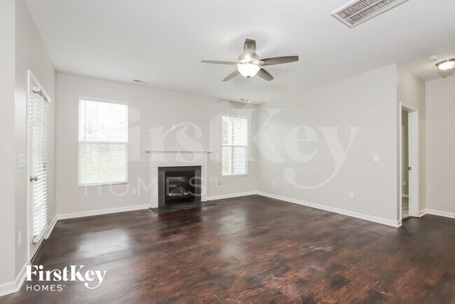 Photo - 3505 Panarama Dr