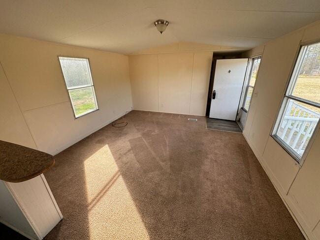 Photo - 3 Bedroom Singlewide Mobile Home