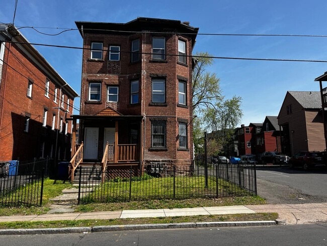 Photo - 94 Russ St Unit 2