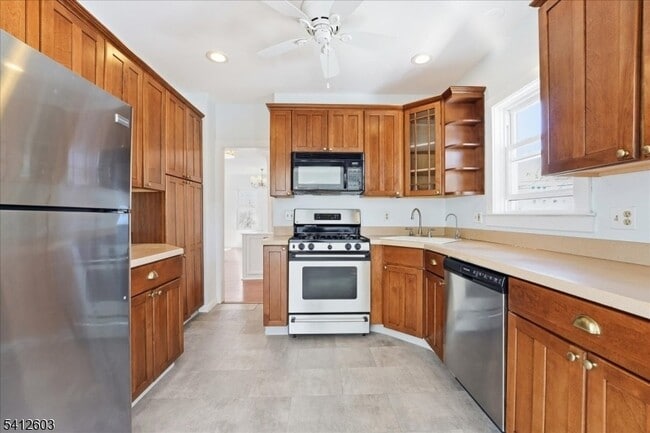 Photo - 30 Central Ave Unidad 2