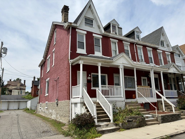 Building Photo - 811 Farragut St