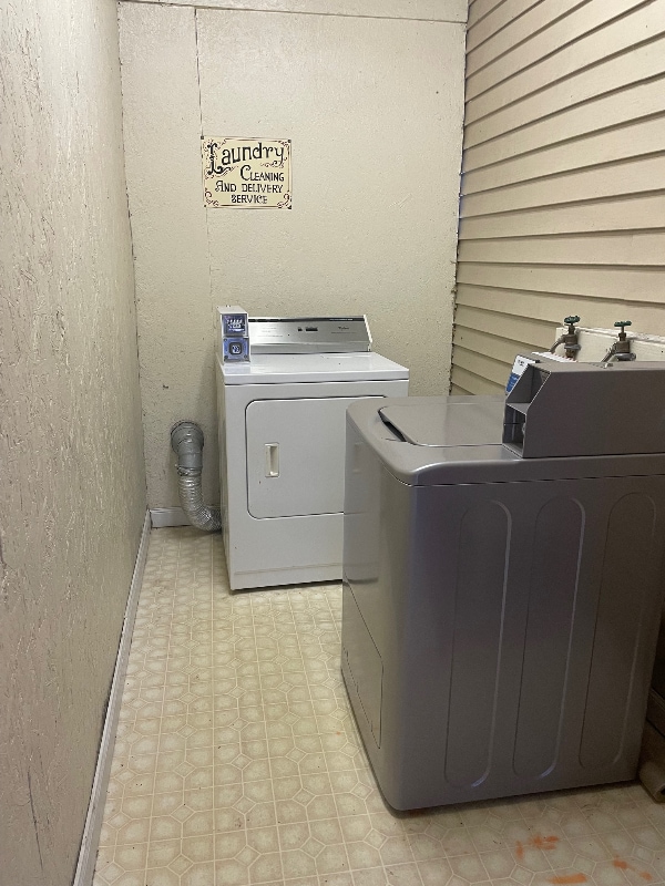 Photo - 106 Depot St