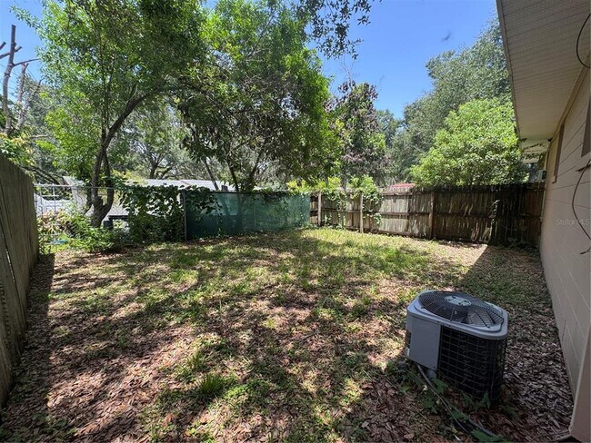 Photo - 1421 Noble Pl