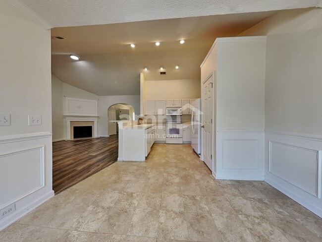 Photo - 11 Lake Linden Ct