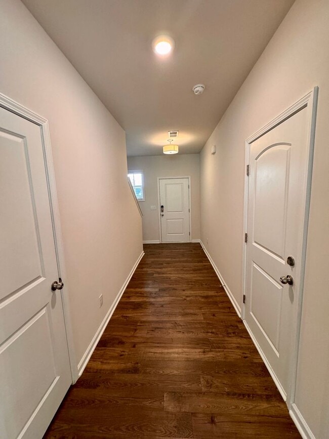 Photo - 3BR/2BA Townhouse in The Townes at Sherrills Ford