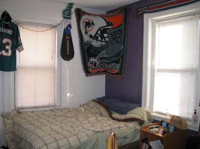 Photo - 18 Glenville Ave