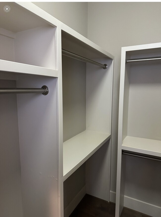 Photo - 905 W 15th 1/2 St